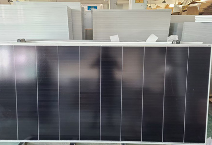monocrystalline-solar-panel-factory